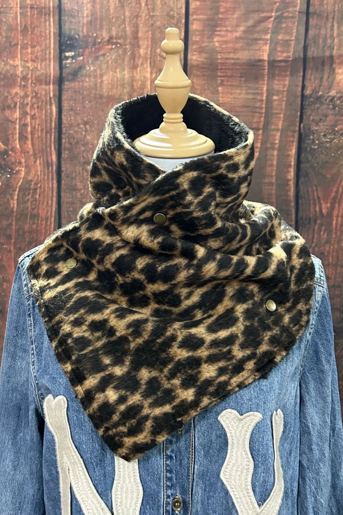 Western Leopard Print Warm Neck Hood