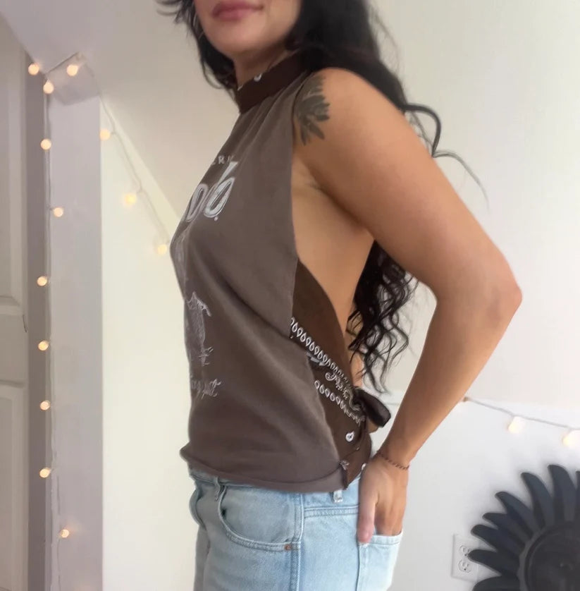 Modelo Flame Halter Top