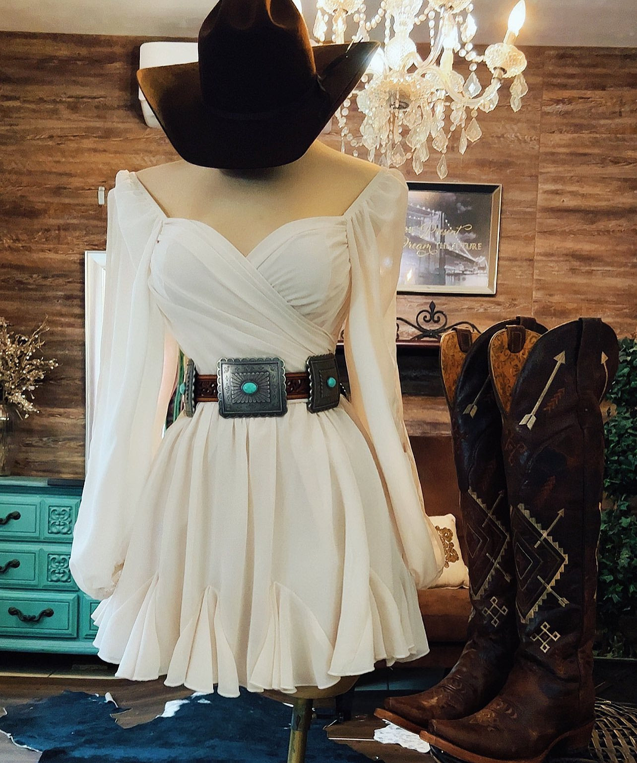 Women's White Comfortable Long Sleeve Dress