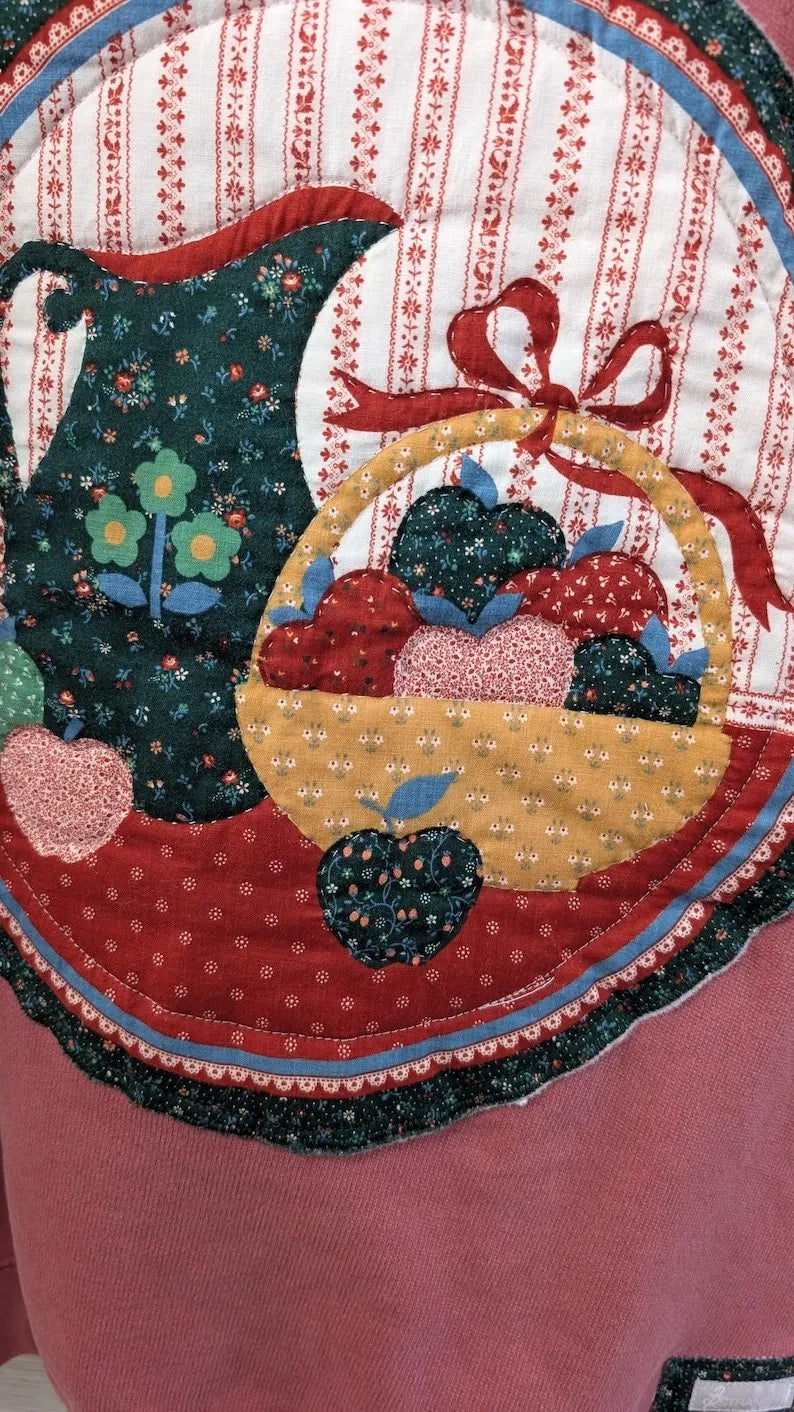 Vintage Festive APPLE BASKET Cranston Print Crewneck