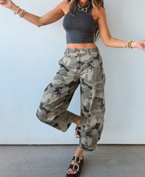 Riggins Camo Barrel  Jeans