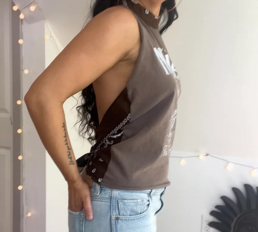 Modelo Flame Halter Top