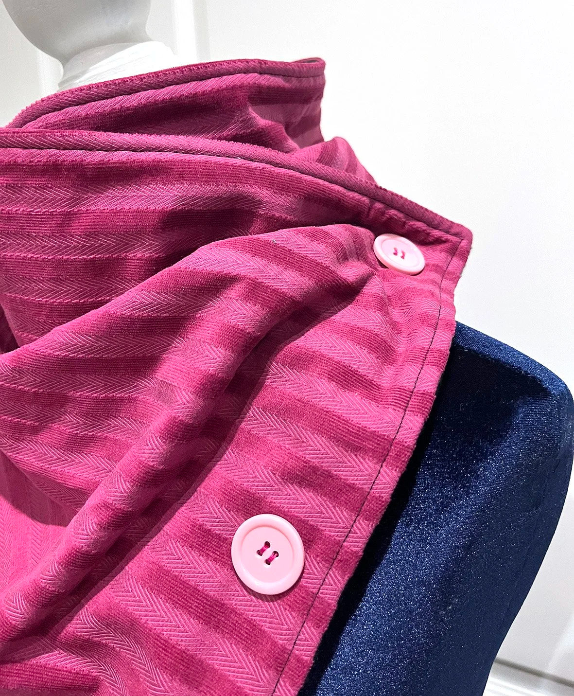 PINK SWADE STRIP Western Warm Neck Hood