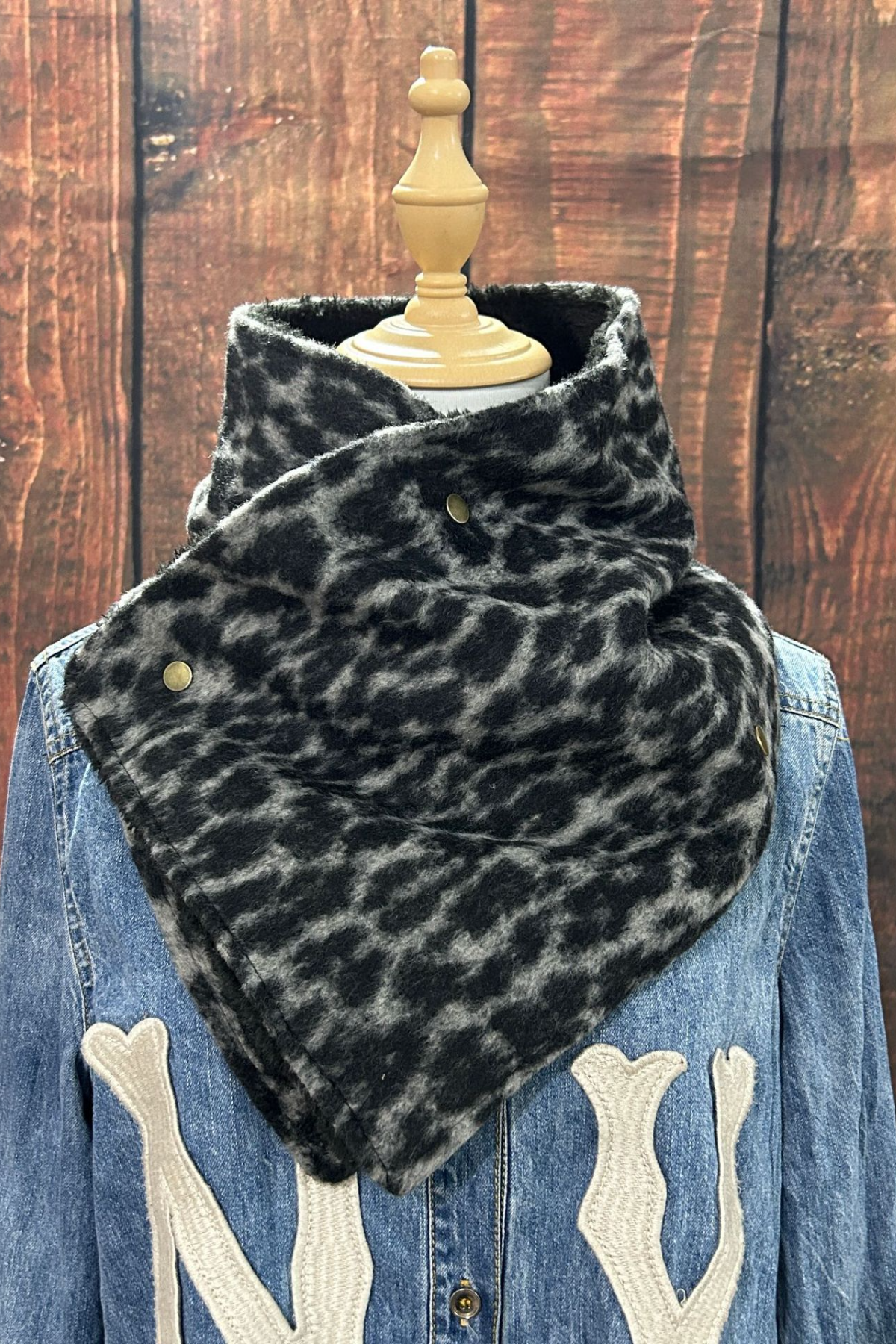 Western Leopard Print Warm Neck Hood