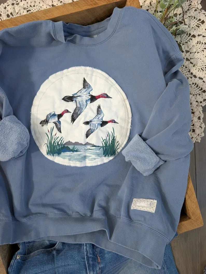 FLYING Ducks Print Crewneck