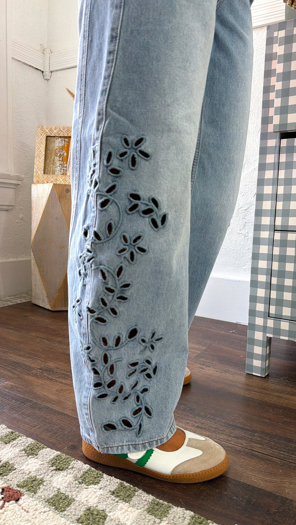 Eyelet Floral Detail Barrel Jeans