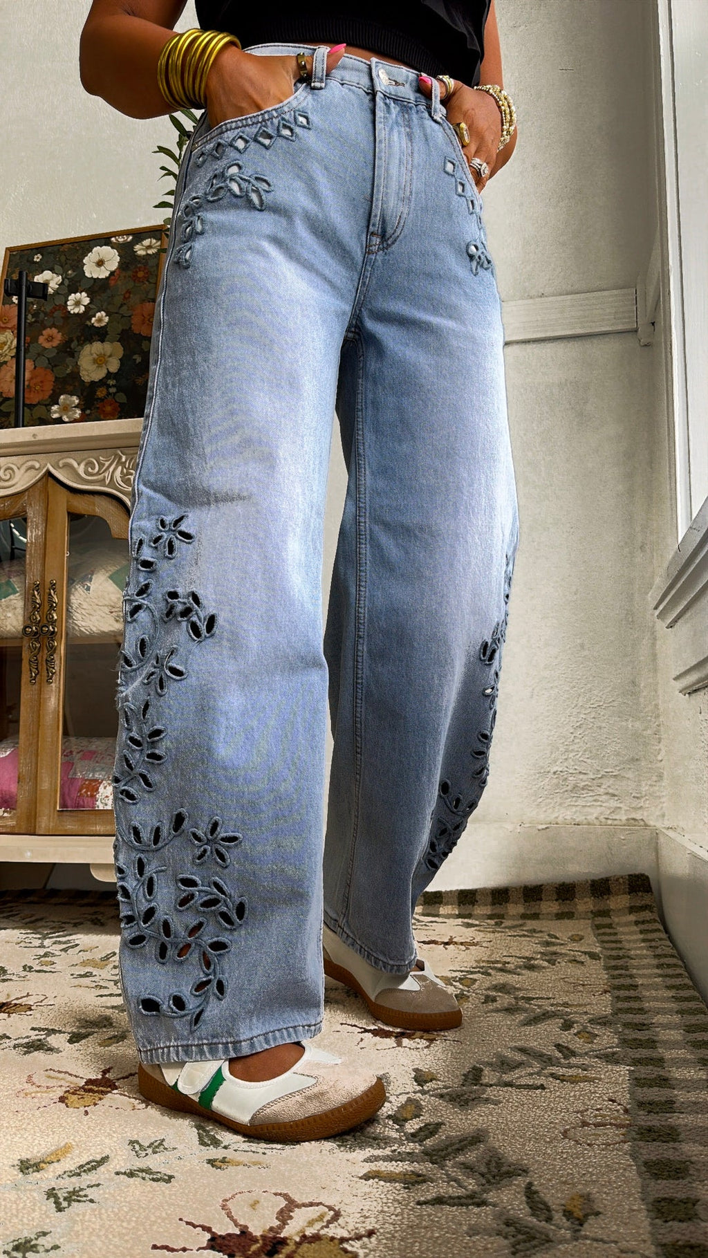 Eyelet Floral Detail Barrel Jeans
