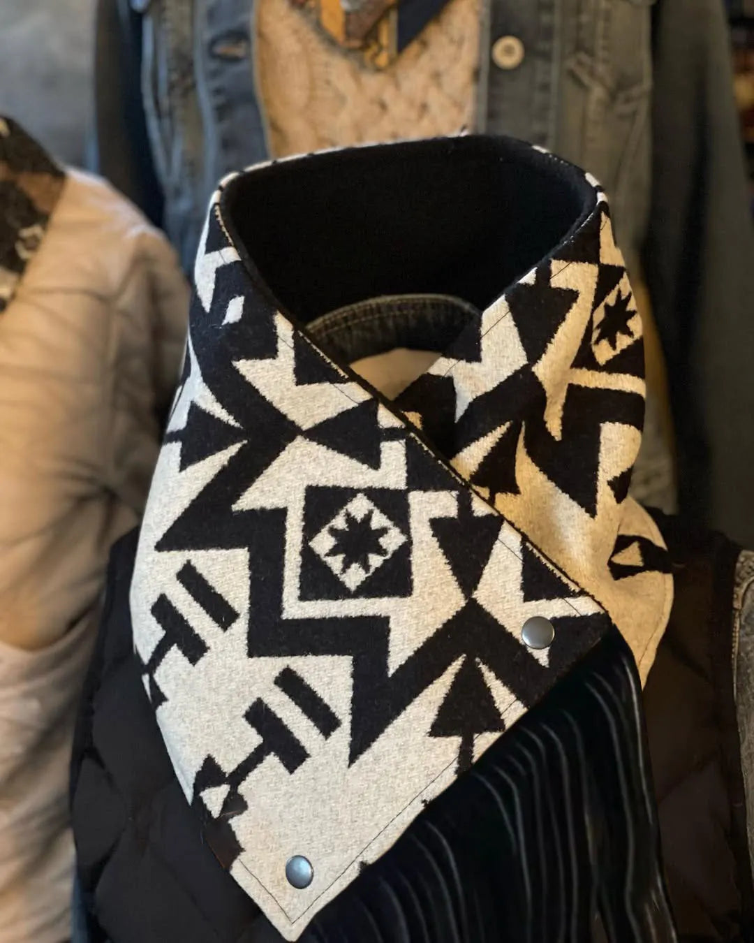Women's Western Fringed Scarf - Aztec Pattern