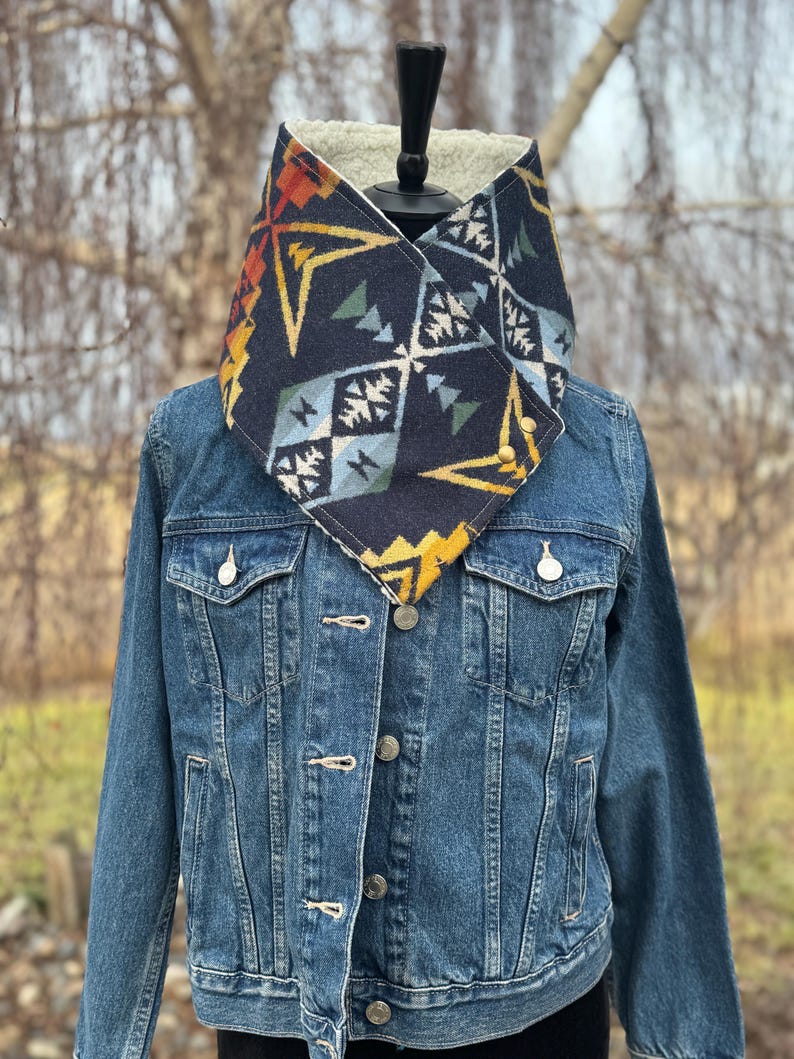 Western Aztec Warm Neck Hood