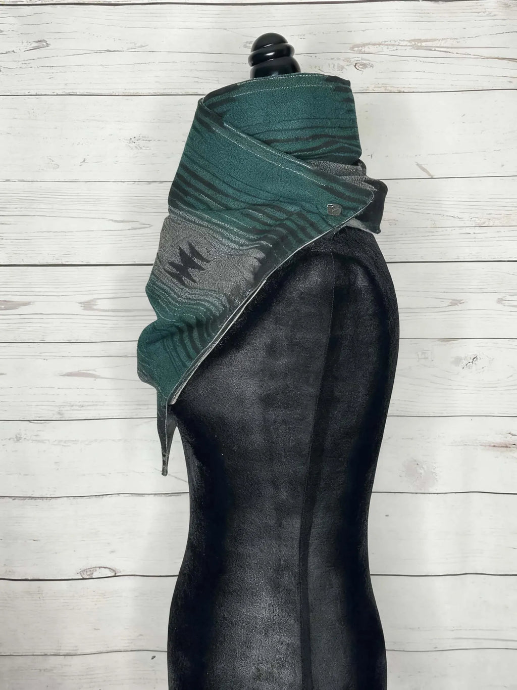 Sacramento Aztec Warm Neck Hood